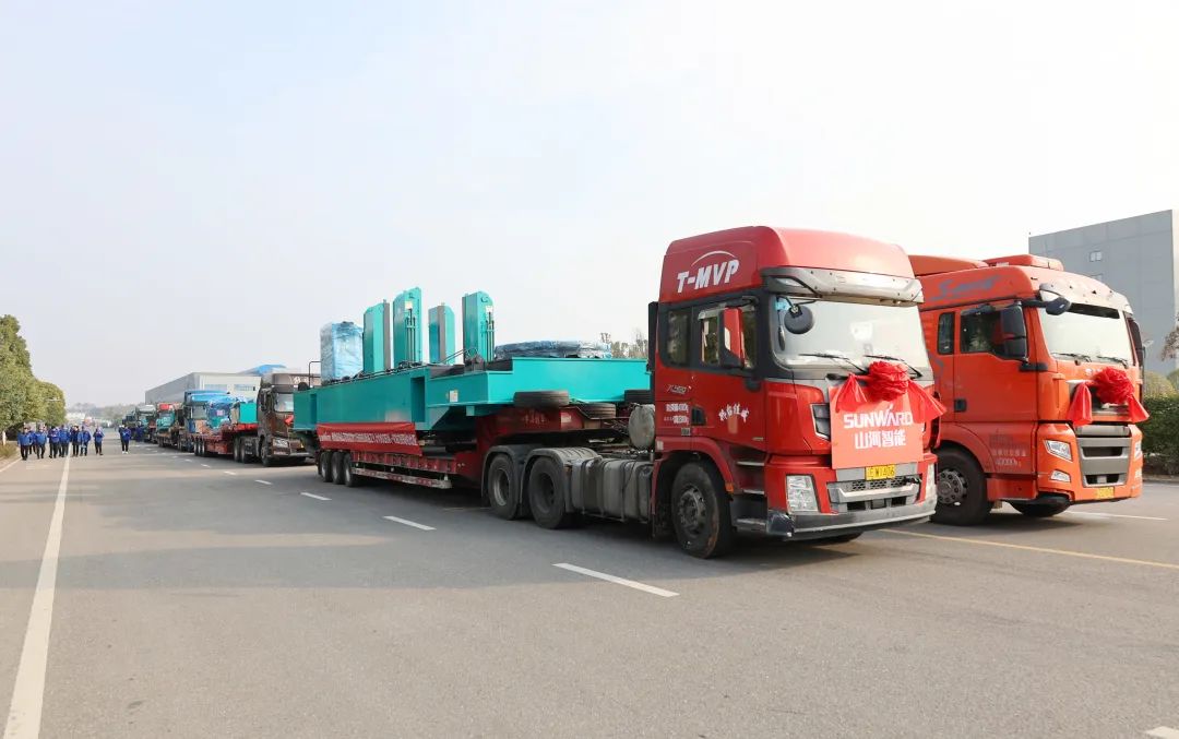 喜迎龙仰面！！122cc太阳成智能大吨位PDP工法引孔式静力压桩机出征哥伦比亚