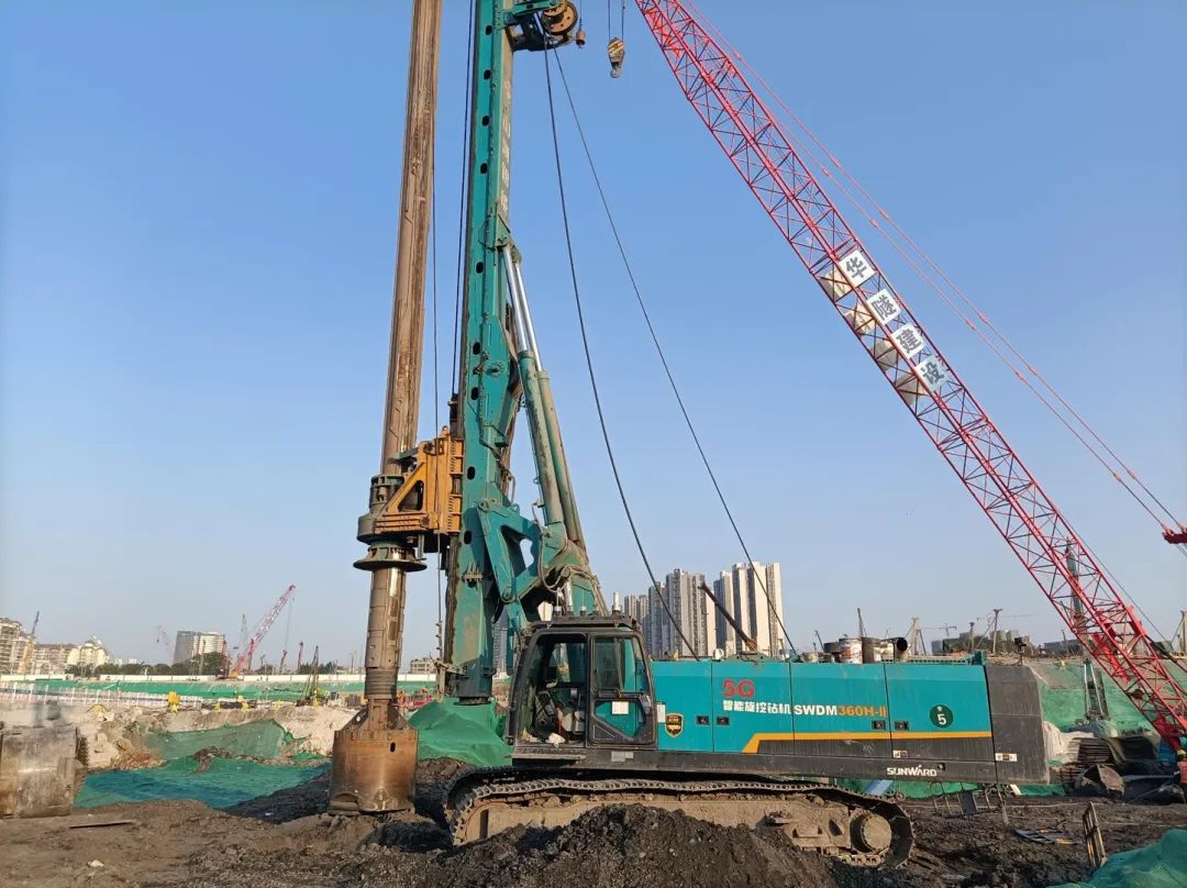 数智转型求生长！！！122cc太阳成智能重磅亮相“第四届高端制造业CIO论坛”