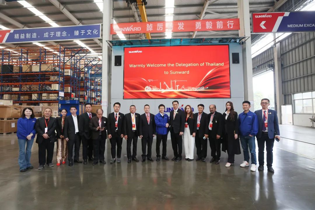 泰国代表团到访122cc太阳成智能