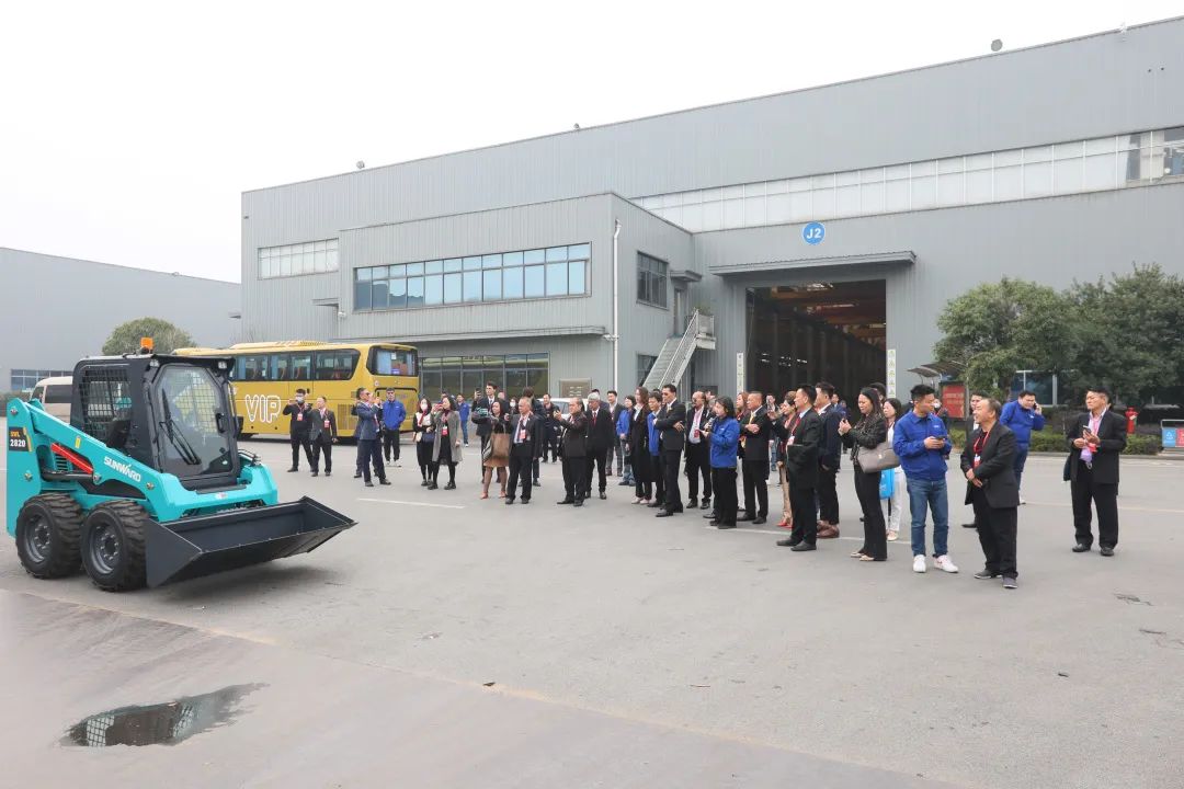 泰国代表团到访122cc太阳成智能