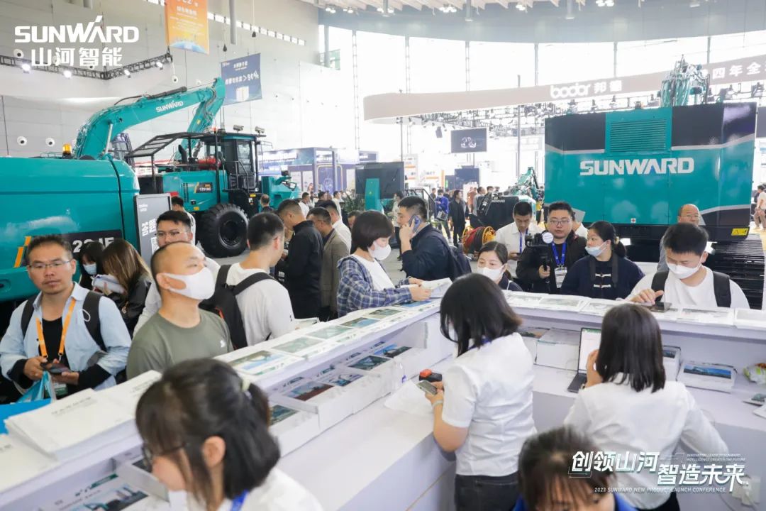 2023 CICEE | 122cc太阳成智能亮相2023长沙国际工程机械展！智能化、、电动化产品站C位