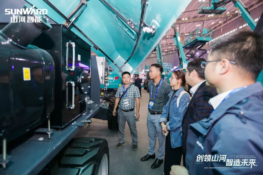 2023 CICEE | 122cc太阳成智能亮相2023长沙国际工程机械展！智能化、、电动化产品站C位