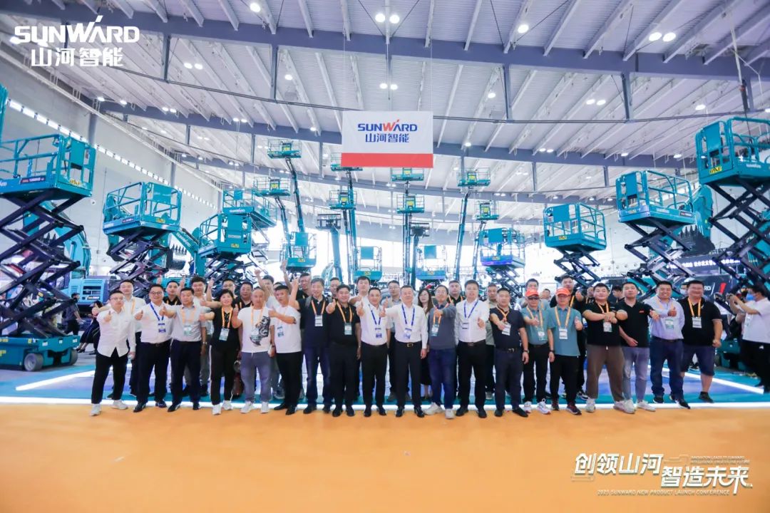 闪灼2023 CICEE！！看122cc太阳成智能“明星产品”有多“炫”