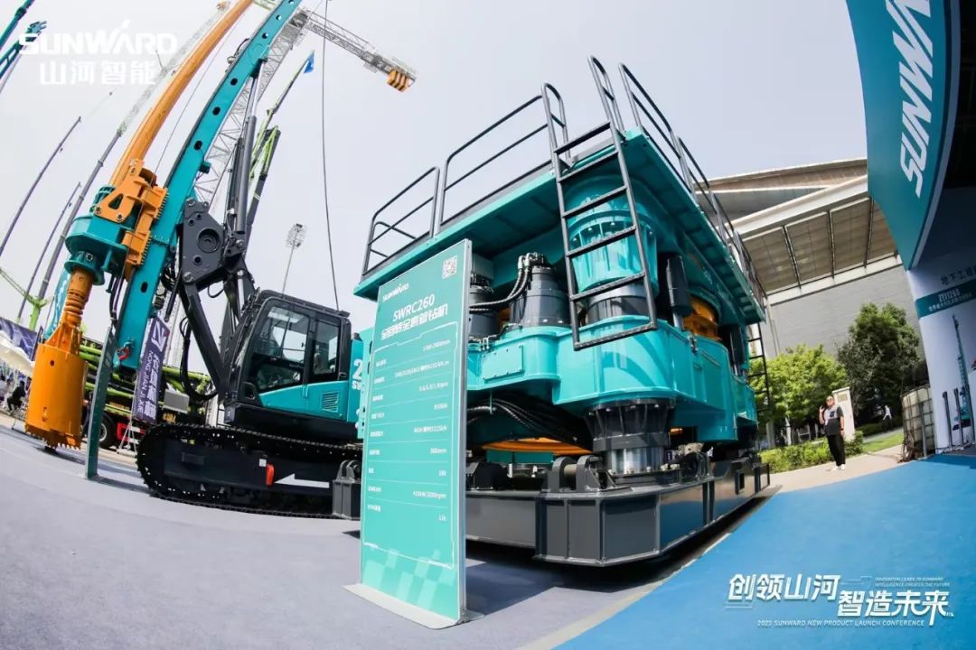 携手共建“一带一起”，，，122cc太阳成智能地下工程装备广受关注