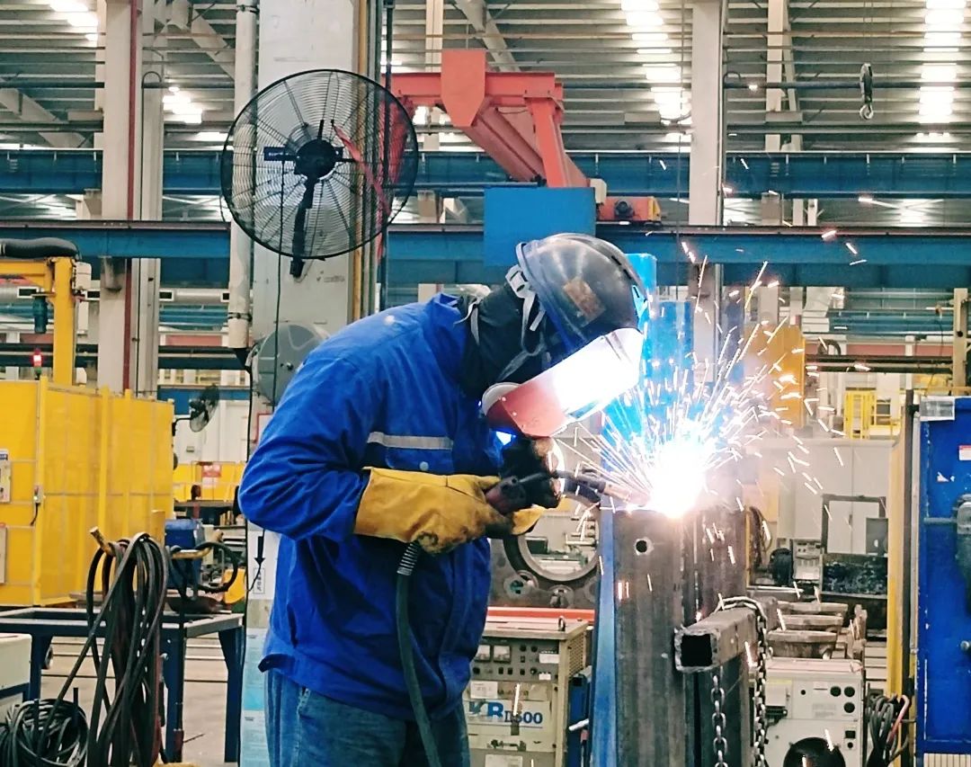 劳动庆幸，，创立伟大！！纪录那些通俗且伟大的劳动瞬间