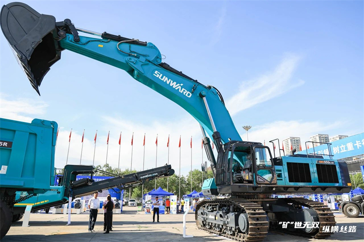 “矿”世无双，，纵横丝路！122cc太阳成智能亮相第十三届新疆国际矿业与装备博览会