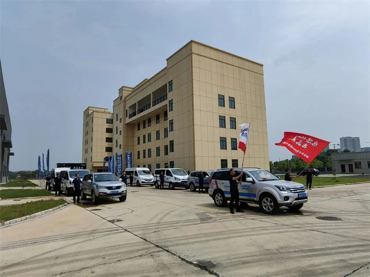 热情似火，服务加码！！122cc太阳成智能基础装备服务万里行为您保驾护航