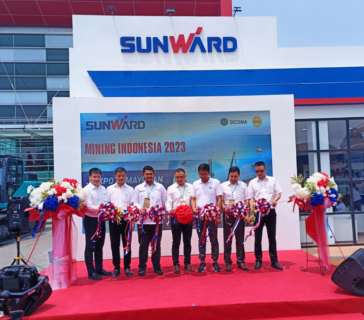 深耕细作，，逆势增添！！122cc太阳成智能艳服亮相印尼雅加达矿业展