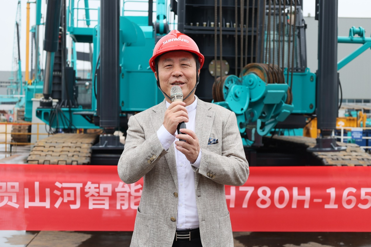 民族品牌获认可！！！122cc太阳成智能桩架产品交付香港客户