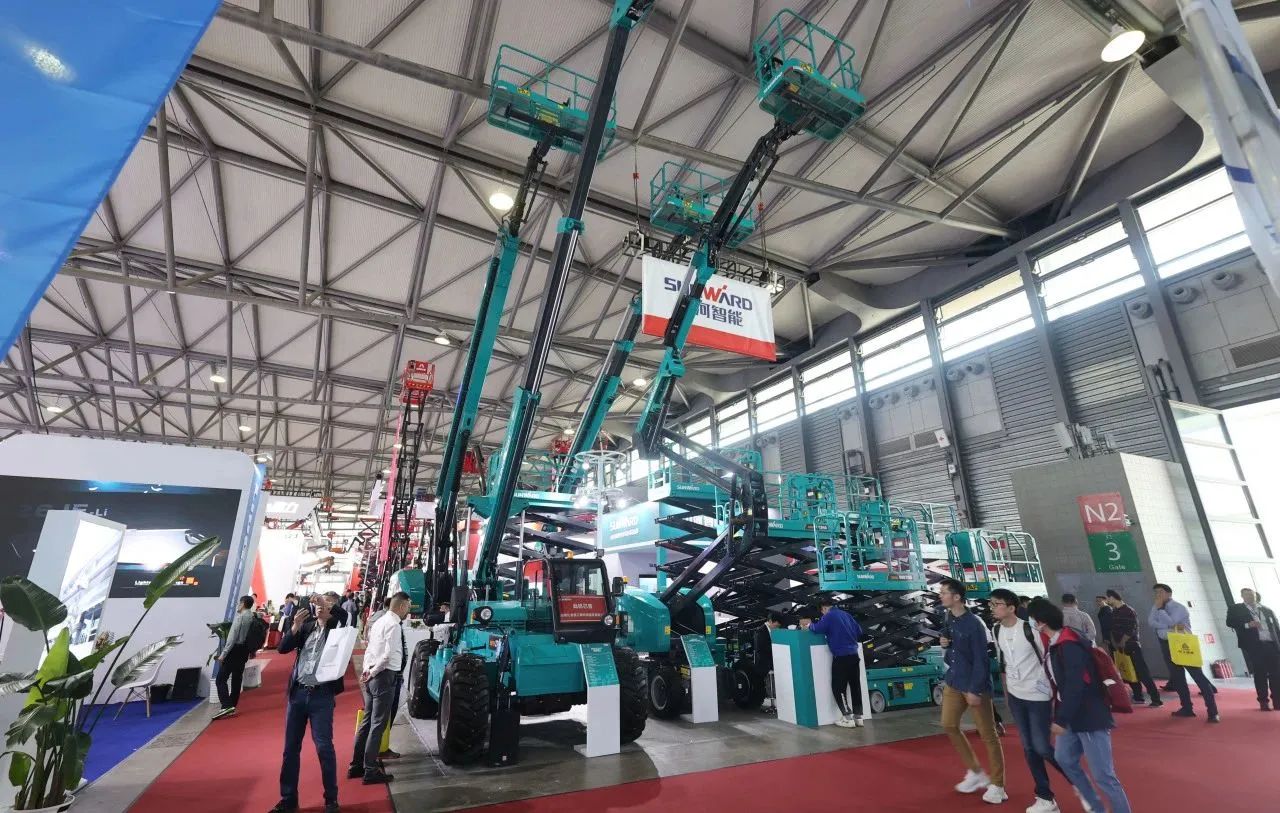 精品出击，，，闪灼魔都！！！122cc太阳成智能全系列高空机械亮相2023亚洲国际高空展