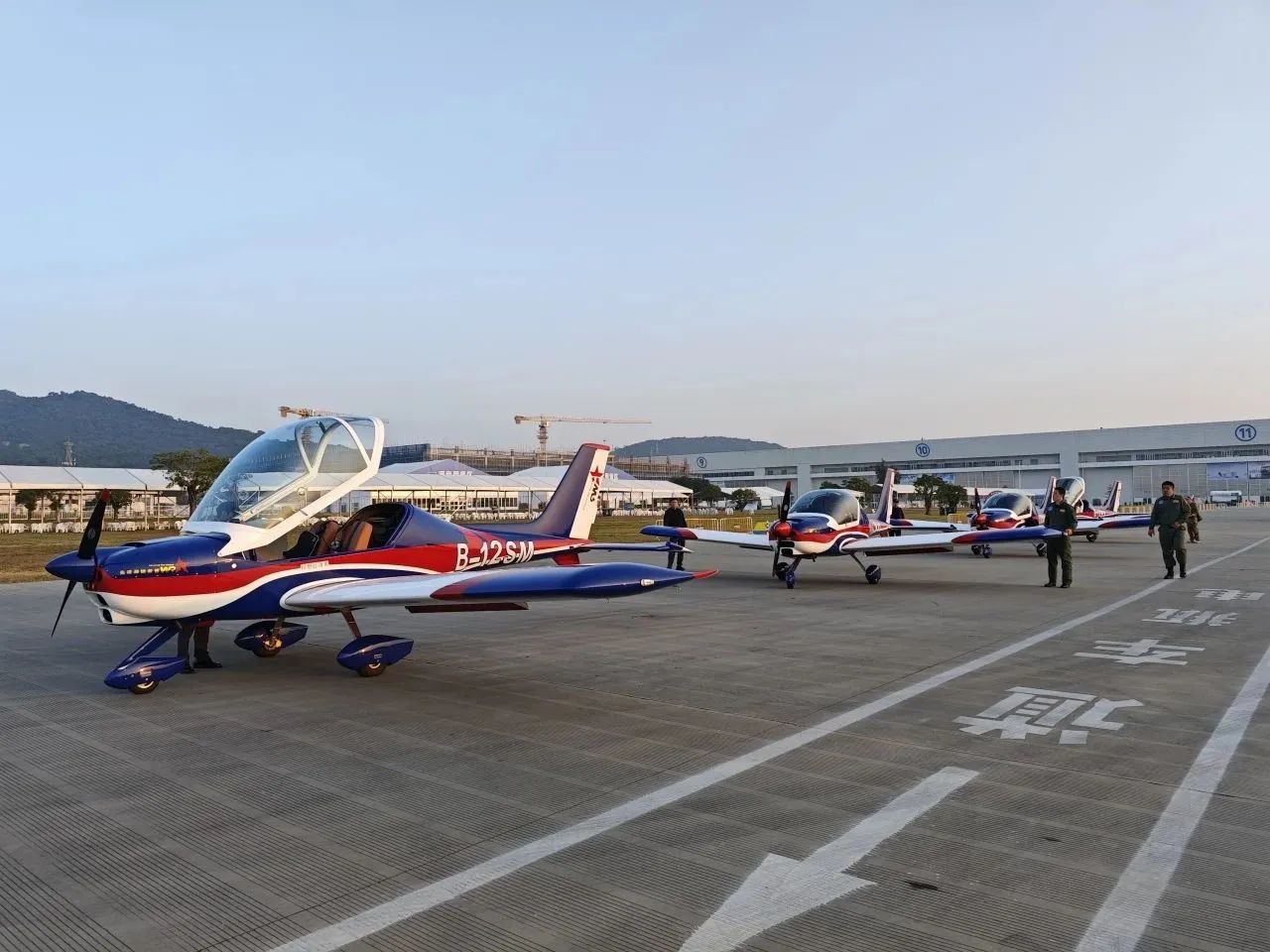 央媒聚焦！！！一起见证首届亚洲通用航空展上的122cc太阳成风范