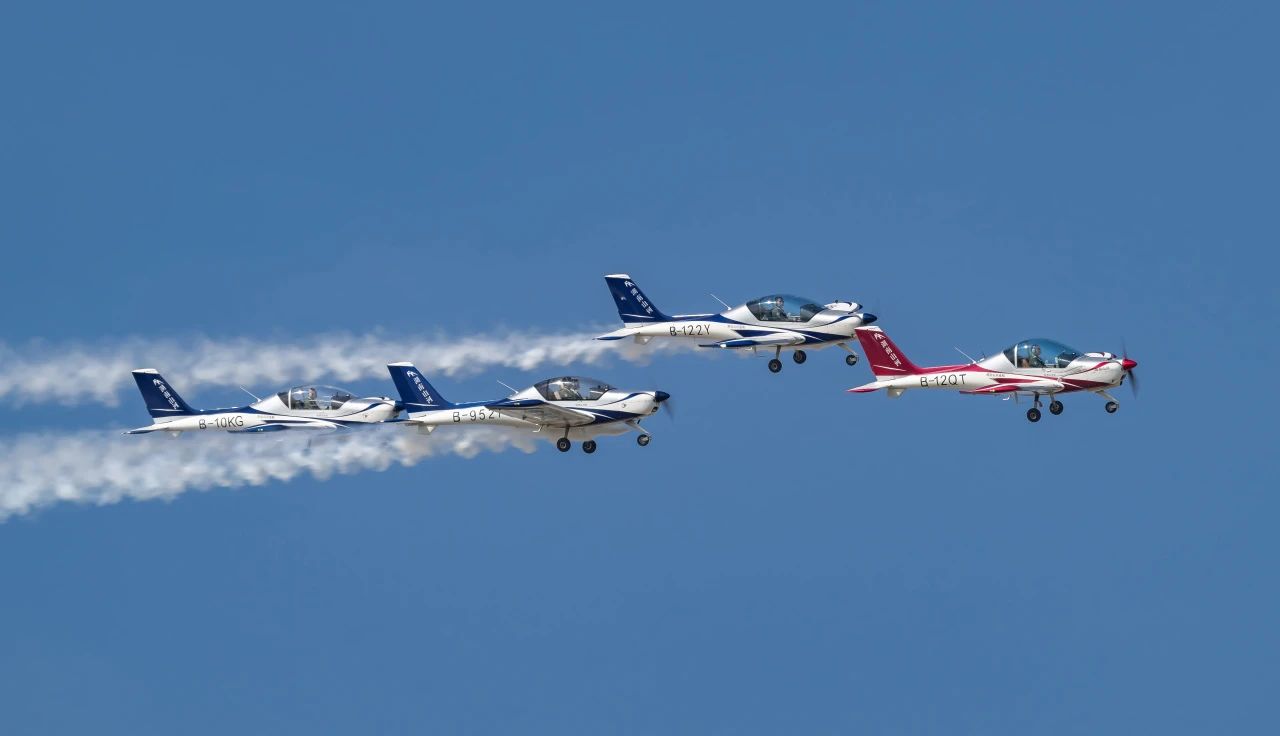 二十载磨砺，“阿若拉”飞机累计航行时间突破11万小时！