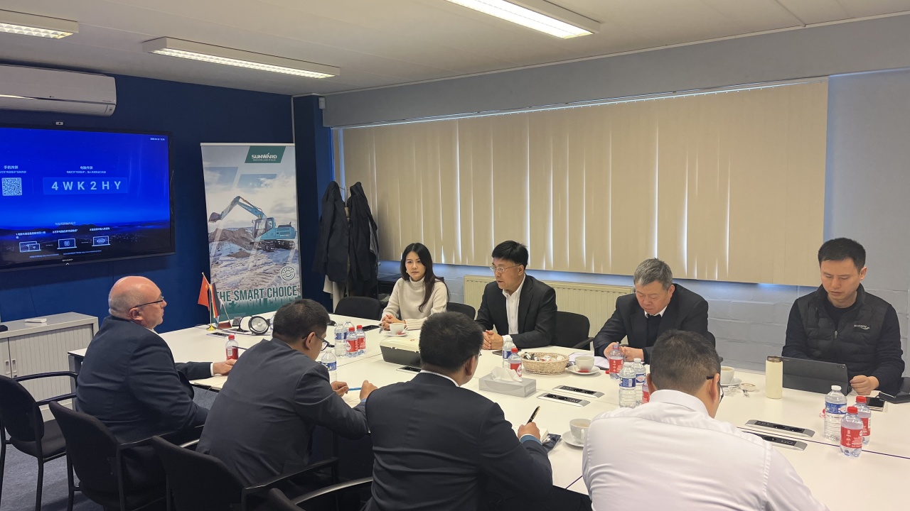 广州工控党委书记、董事长景广军率队赴122cc太阳成智能欧洲子公司考察