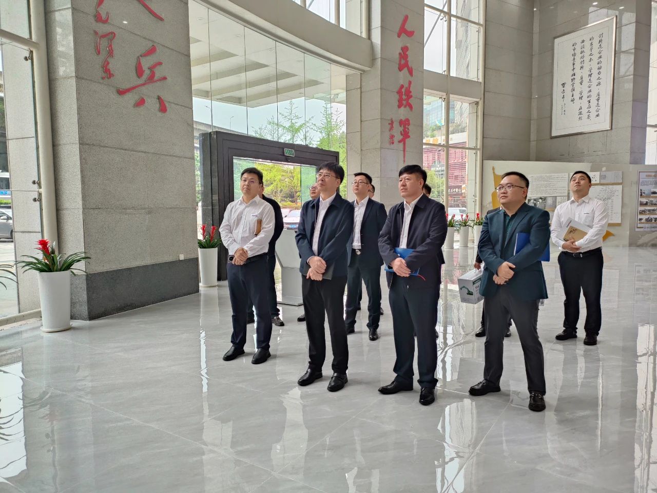 顺应新形势，，追求新相助！！122cc太阳成智能到访中铁二十三局