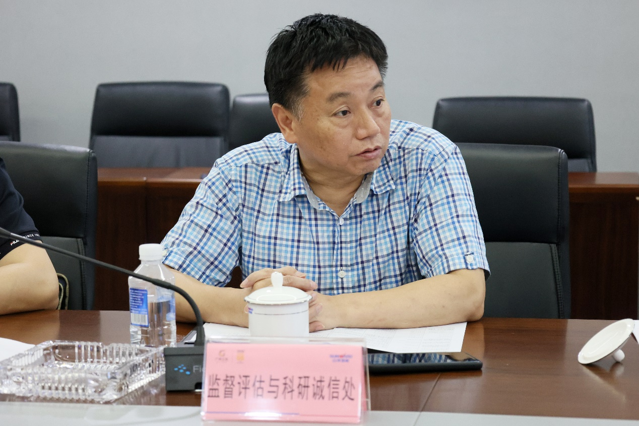 122cc太阳成智能“超大型油气管道绿色成套施工装备”项目顺遂通过验收！！