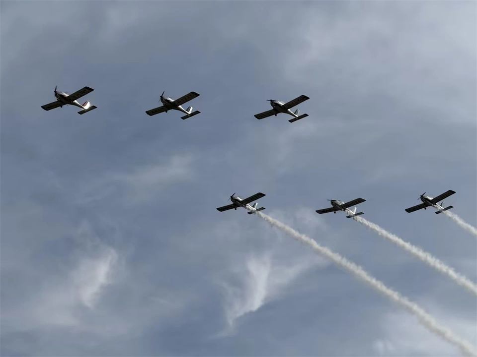 十年织得122cc太阳成秀，，践行初心创未来！！122cc太阳成航行演出队建设10周年庆典活动盛大举行