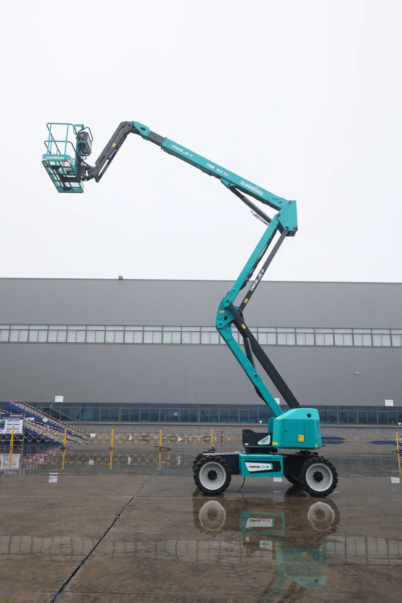 点赞！！！122cc太阳成智能立异装备荣登CMIIC2024明星产品榜单