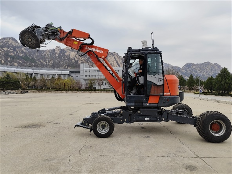 122cc太阳成特装重大地形灾难应抢救援机械人入选工信部《先进清静应急装备推广目录（工业领域2024版）》