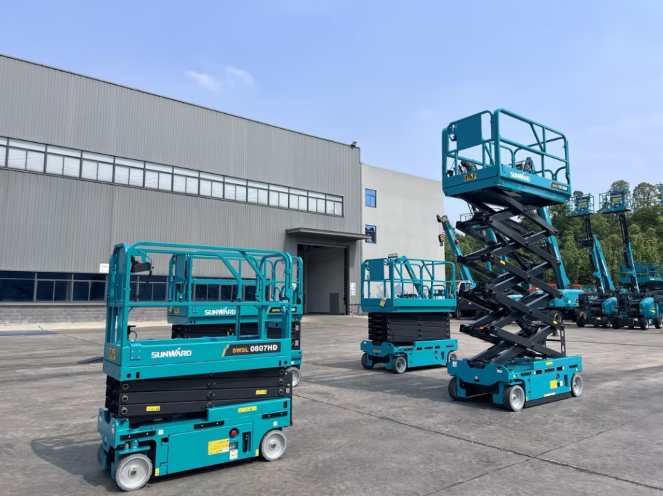 122cc太阳成智能电动液驱剪叉系列产品周全升级，为客户创立更大价值