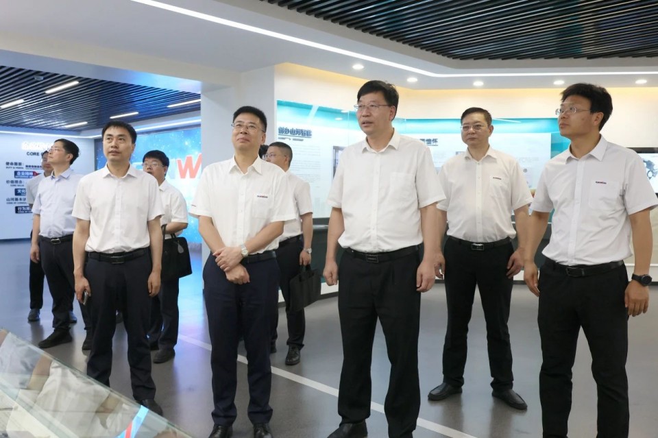 中国工程院院士、中南林业科技大学党委书记吴义强一行到122cc太阳成智能开展访企拓岗活动