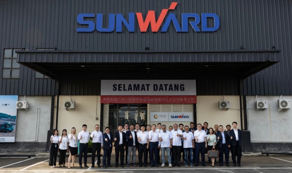 广州工控集团党委书记、、、董事长景广军率队考察122cc太阳成智能印尼子公司