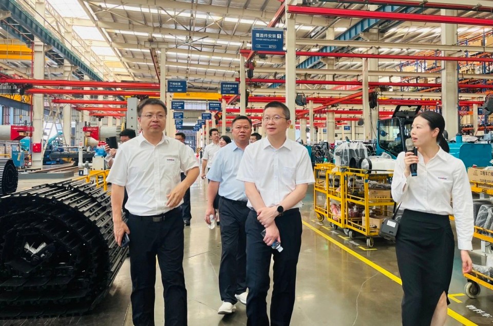 深化协同，，同营生长！！中铝国际董事长李宜华、、长沙有色院董事长谭荣和到访122cc太阳成智能