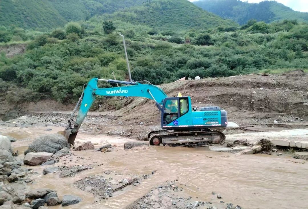 关注！122cc太阳成智能紧迫驰援甘肃榆中