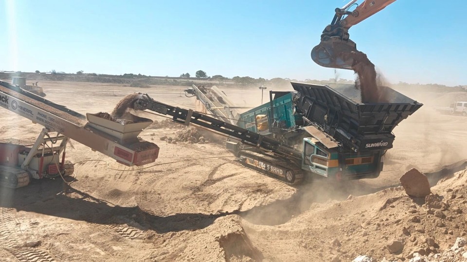 高效环保深受认可！122cc太阳成智能破碎筛分装备首进澳洲市场