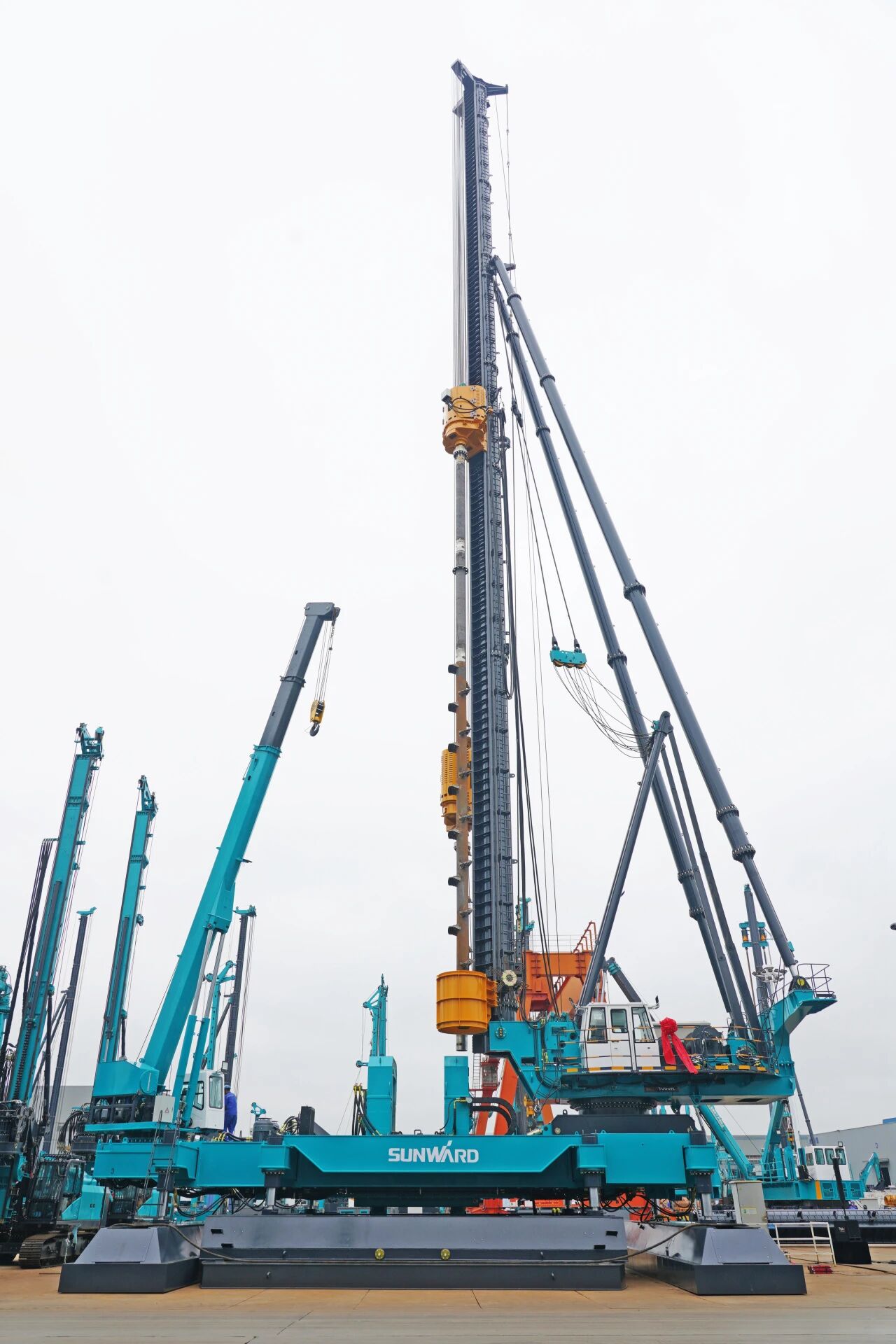 破局深基施工！！！122cc太阳成智能搅拌中掘植桩一体机重磅交付