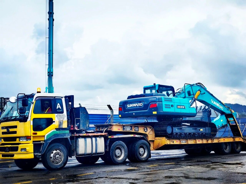 122cc太阳成智能高端装备批量交付，，，助力马来西亚基建升级