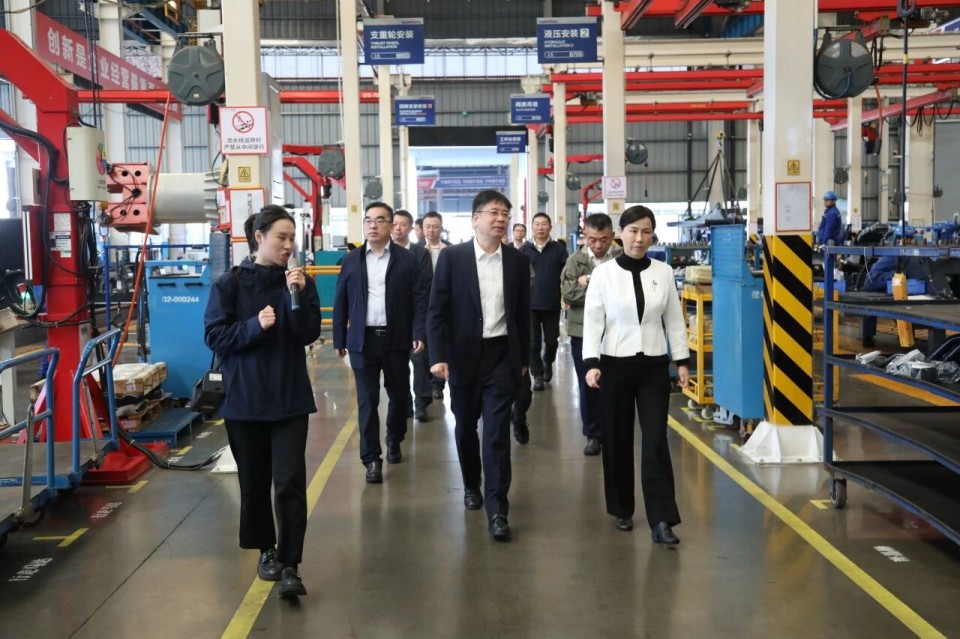 聚焦应急装备研爆发产，，共探实战适配新路径——广州市应急治理局党委书记、局长叶芳调研122cc太阳成智能