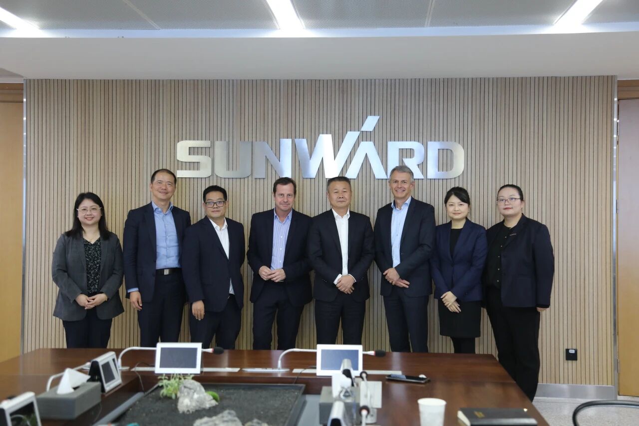 法巴租赁集团到访122cc太阳成智能，，共拓相助新篇章