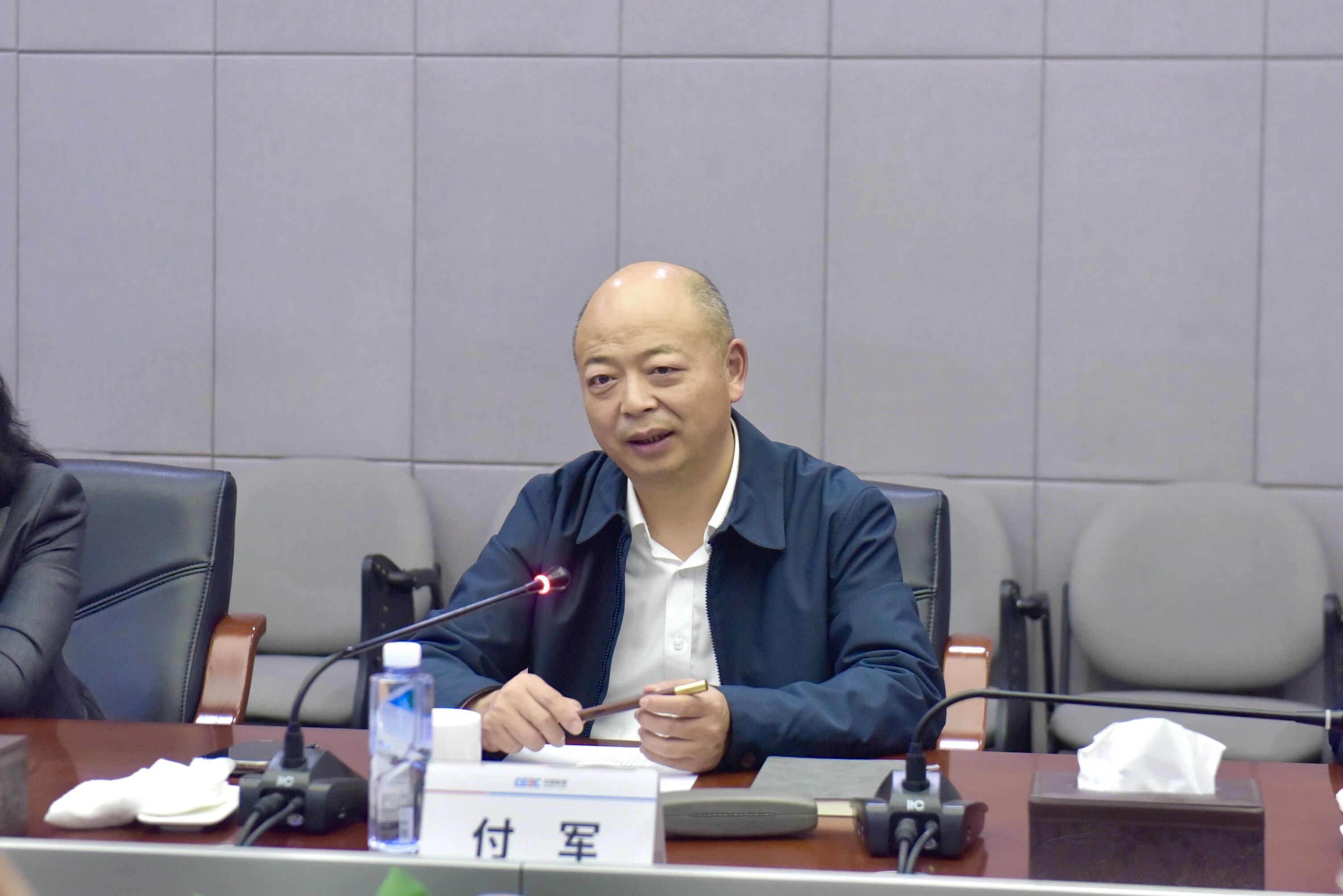 122cc太阳成智能与易普力开展座谈交流，，谱写互利共赢新篇章