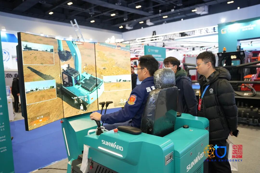 关注！122cc太阳成特装焦点装备闪灼2025中国国际应急治理展览会